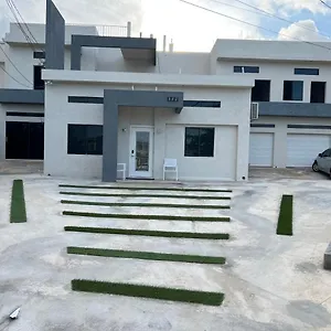 Joy Estate Rooftop Pool N View Unit #1 Falmouth